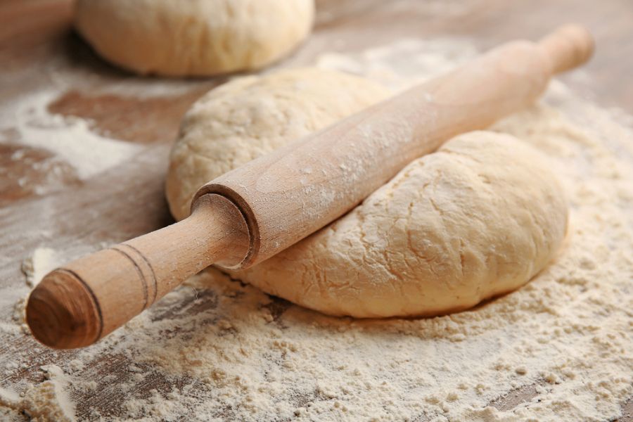 Keep Dough From Sticking To A Rolling Pin